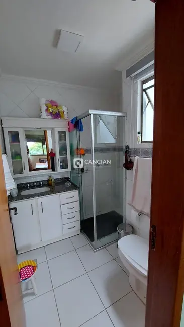 Foto 9 de Apartamento com 3 quartos à venda, 146m2 em Nossa Senhora Medianeira, Santa Maria - RS