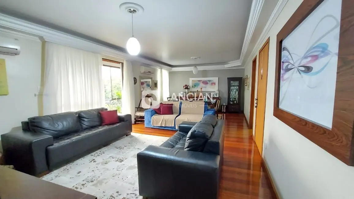 Foto 4 de Apartamento com 3 quartos à venda, 146m2 em Nossa Senhora Medianeira, Santa Maria - RS