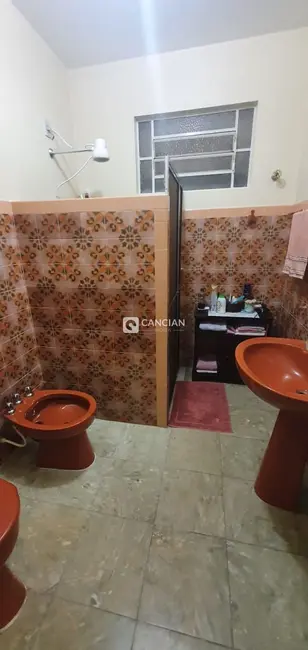 Casa com 3 quartos à venda, 204m2 em Camobi, Santa Maria - RS - imagem 9 Foto 9 de Casa com 3 quartos à venda, 204m2 em Camobi, Santa Maria - RS