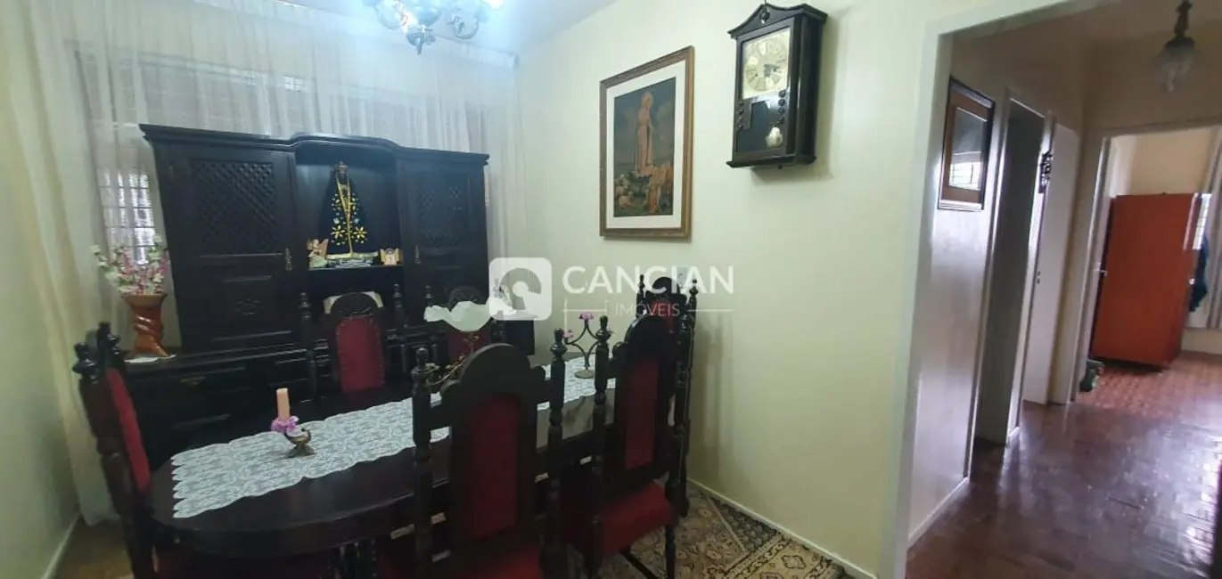 Casa com 3 quartos à venda, 204m2 em Camobi, Santa Maria - RS - imagem 5 Foto 5 de Casa com 3 quartos à venda, 204m2 em Camobi, Santa Maria - RS