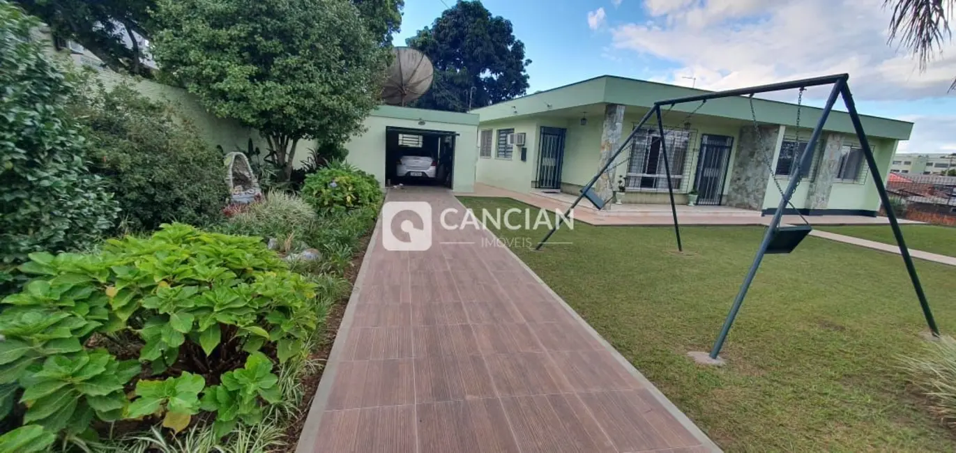 Foto 1 de Casa com 3 quartos à venda, 204m2 em Camobi, Santa Maria - RS