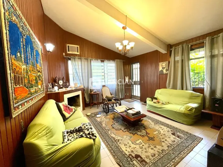Casa com 3 quartos à venda, 500m2 em Tomazetti, Santa Maria - RS - imagem 7 Foto 7 de Casa com 3 quartos à venda, 500m2 em Tomazetti, Santa Maria - RS