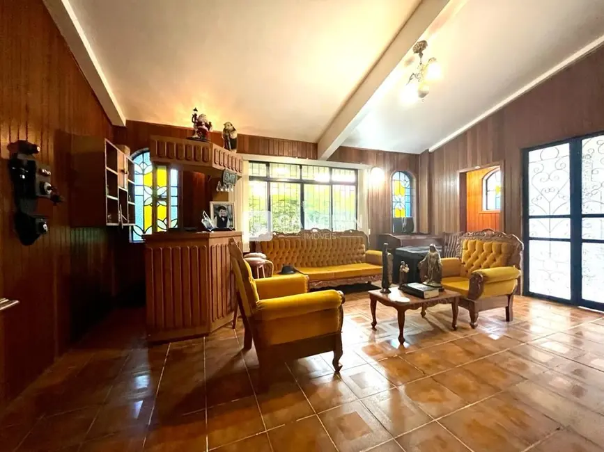 Casa com 3 quartos à venda, 500m2 em Tomazetti, Santa Maria - RS - imagem 9 Foto 9 de Casa com 3 quartos à venda, 500m2 em Tomazetti, Santa Maria - RS