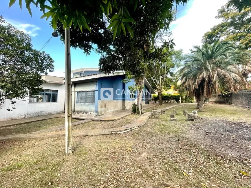 Casa com 3 quartos à venda, 500m2 em Tomazetti, Santa Maria - RS - imagem 3 Foto 3 de Casa com 3 quartos à venda, 500m2 em Tomazetti, Santa Maria - RS