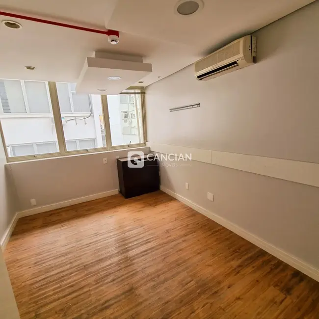 Sala Comercial com 5 quartos para alugar, 105m2 em Centro, Santa Maria - RS - imagem 7 Foto 7 de Sala Comercial com 5 quartos para alugar, 105m2 em Centro, Santa Maria - RS
