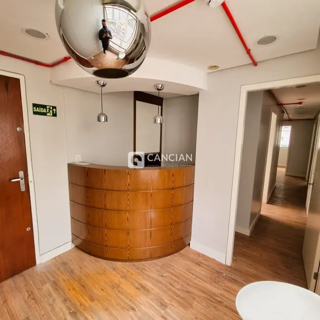 Sala Comercial com 5 quartos para alugar, 105m2 em Centro, Santa Maria - RS - imagem 2 Foto 2 de Sala Comercial com 5 quartos para alugar, 105m2 em Centro, Santa Maria - RS