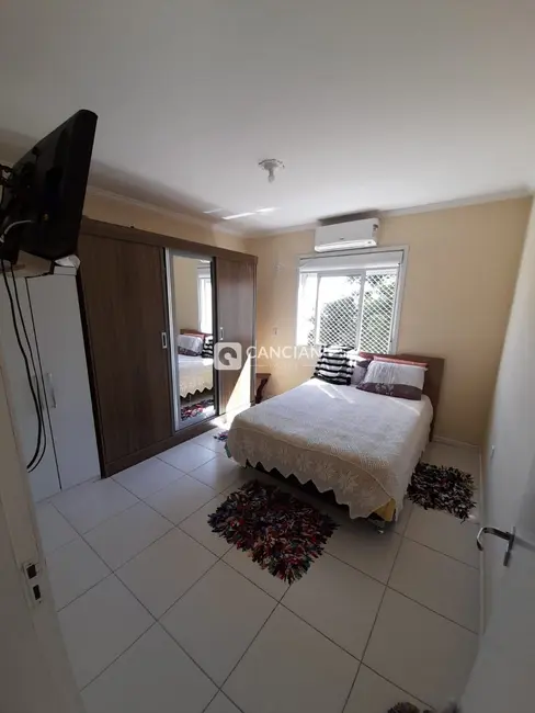 Foto 9 de Casa de Condomínio com 3 quartos à venda, 106m2 em Dom Antônio Reis, Santa Maria - RS