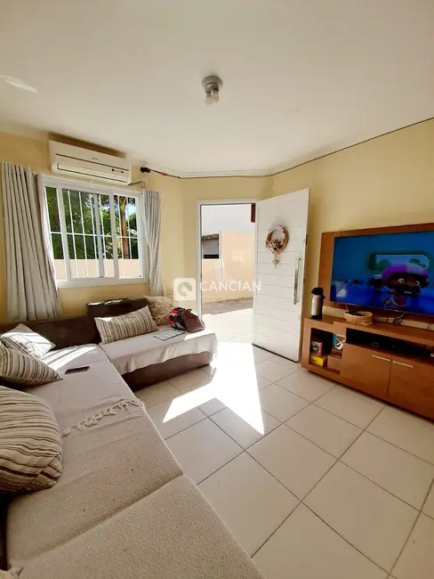 Foto 4 de Casa de Condomínio com 3 quartos à venda, 106m2 em Dom Antônio Reis, Santa Maria - RS