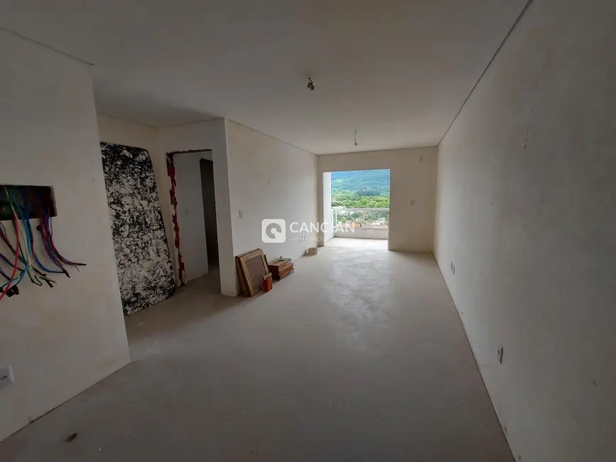 Foto 3 de Apartamento com 2 quartos à venda, 75m2 em Nossa Senhora do Rosário, Santa Maria - RS