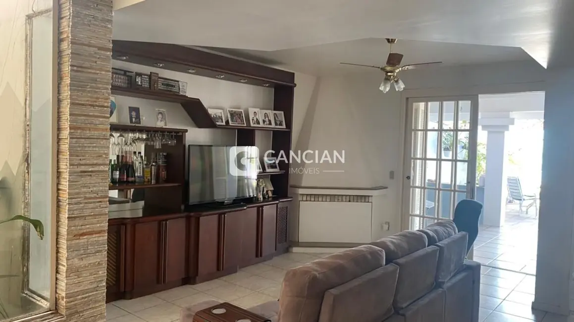 Casa com 4 quartos à venda, 354m2 em Nossa Senhora de Lourdes, Santa Maria - RS - imagem 6 Foto 6 de Casa com 4 quartos à venda, 354m2 em Nossa Senhora de Lourdes, Santa Maria - RS