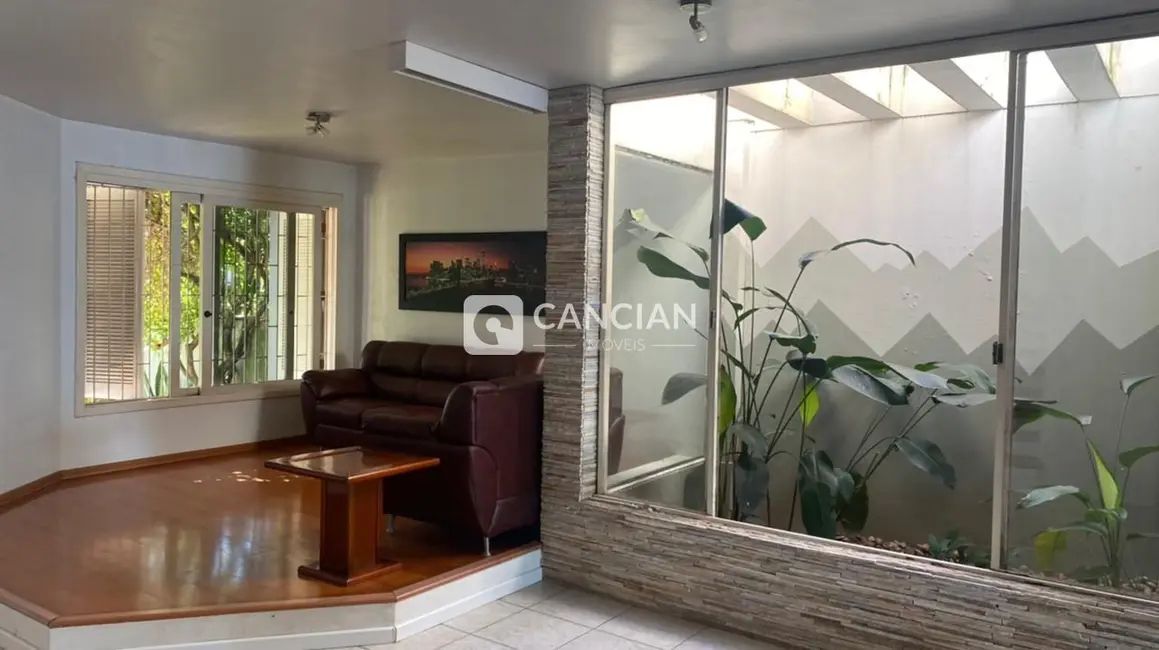 Casa com 4 quartos à venda, 354m2 em Nossa Senhora de Lourdes, Santa Maria - RS - imagem 5 Foto 5 de Casa com 4 quartos à venda, 354m2 em Nossa Senhora de Lourdes, Santa Maria - RS