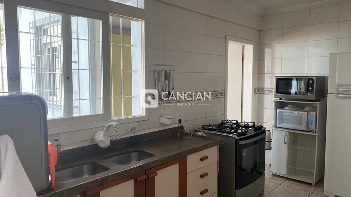 Casa com 4 quartos à venda, 354m2 em Nossa Senhora de Lourdes, Santa Maria - RS - imagem 9 Foto 9 de Casa com 4 quartos à venda, 354m2 em Nossa Senhora de Lourdes, Santa Maria - RS