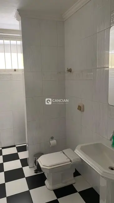 Casa com 4 quartos à venda, 354m2 em Nossa Senhora de Lourdes, Santa Maria - RS - imagem 8 Foto 8 de Casa com 4 quartos à venda, 354m2 em Nossa Senhora de Lourdes, Santa Maria - RS