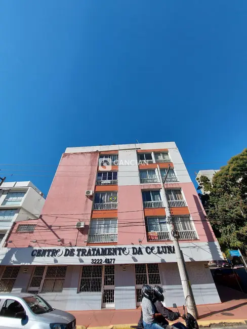 Foto 2 de Apartamento com 2 quartos à venda, 105m2 em Centro, Santa Maria - RS