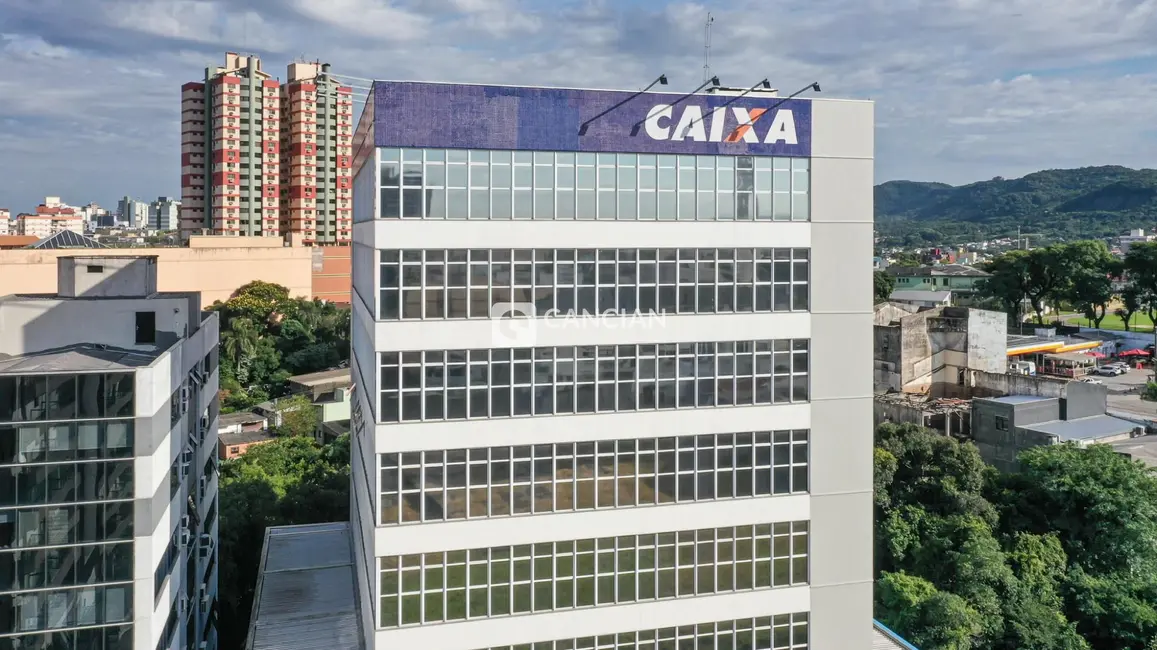 Foto 1 de Sala Comercial com 2 quartos para alugar, 595m2 em Nossa Senhora das Dores, Santa Maria - RS