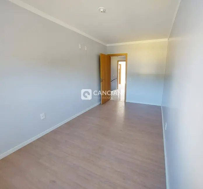 Casa com 3 quartos à venda, 174m2 em Camobi, Santa Maria - RS - imagem 6 Foto 6 de Casa com 3 quartos à venda, 174m2 em Camobi, Santa Maria - RS
