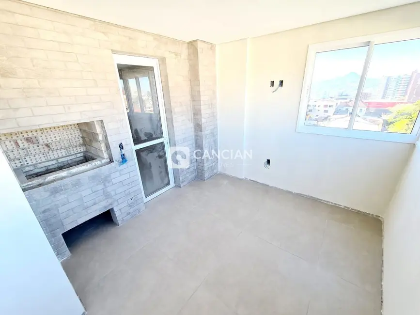 Apartamento com 3 quartos à venda, 213m2 em Centro, Santa Maria - RS - imagem 6 Foto 6 de Apartamento com 3 quartos à venda, 213m2 em Centro, Santa Maria - RS