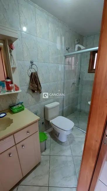 Casa com 4 quartos à venda, 280m2 em Juscelino Kubitschek, Santa Maria - RS - imagem 9 Foto 9 de Casa com 4 quartos à venda, 280m2 em Juscelino Kubitschek, Santa Maria - RS
