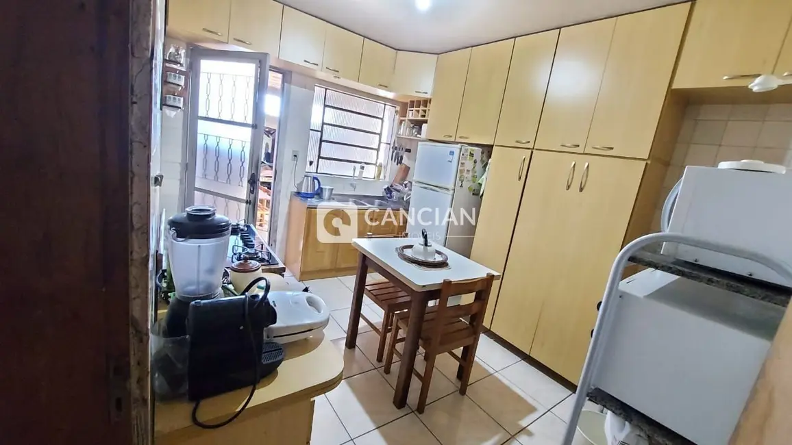 Casa com 4 quartos à venda, 280m2 em Juscelino Kubitschek, Santa Maria - RS - imagem 4 Foto 4 de Casa com 4 quartos à venda, 280m2 em Juscelino Kubitschek, Santa Maria - RS