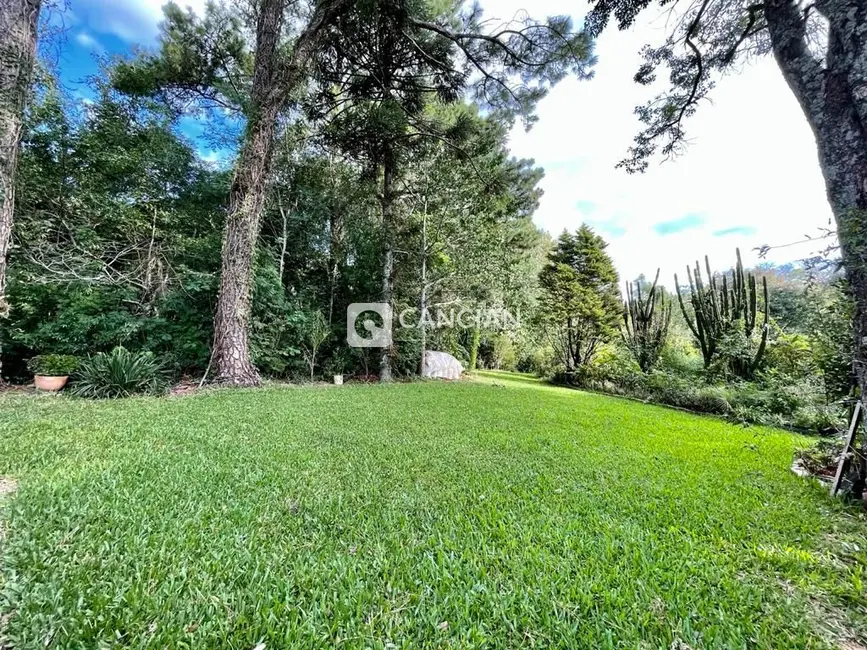 Casa com 3 quartos à venda, 395m2 em Camobi, Santa Maria - RS - imagem 4 Foto 4 de Casa com 3 quartos à venda, 395m2 em Camobi, Santa Maria - RS