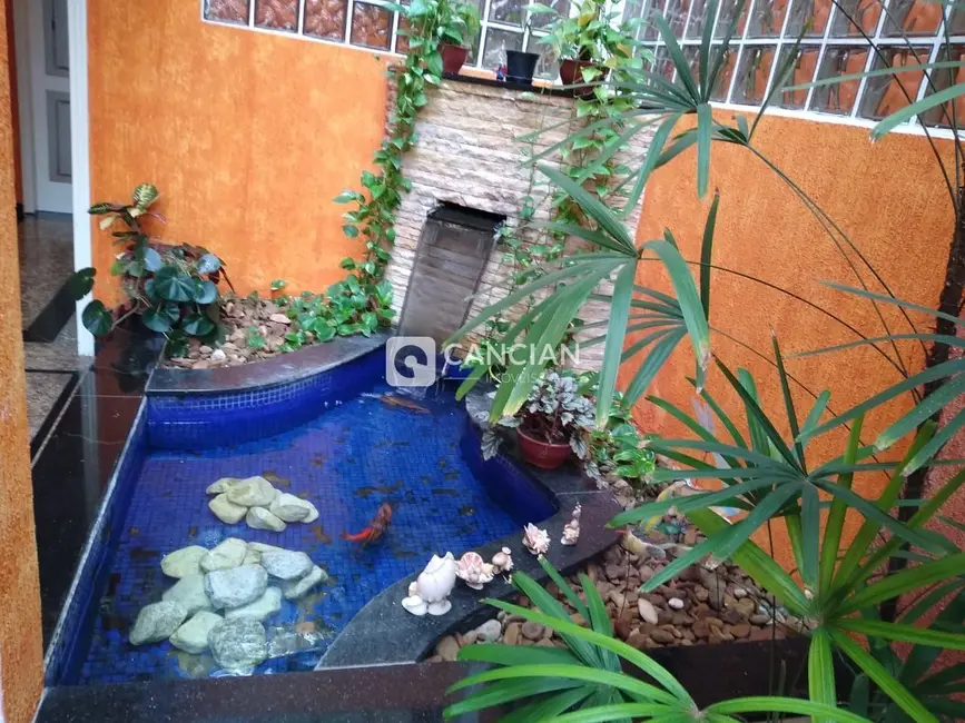 Casa com 6 quartos à venda, 640m2 em Nossa Senhora de Lourdes, Santa Maria - RS - imagem 6 Foto 6 de Casa com 6 quartos à venda, 640m2 em Nossa Senhora de Lourdes, Santa Maria - RS