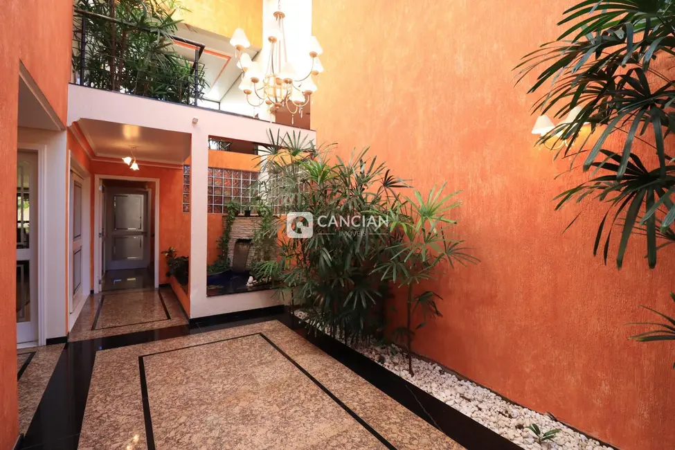 Casa com 6 quartos à venda, 640m2 em Nossa Senhora de Lourdes, Santa Maria - RS - imagem 4 Foto 4 de Casa com 6 quartos à venda, 640m2 em Nossa Senhora de Lourdes, Santa Maria - RS