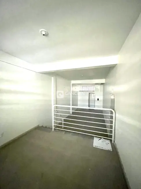 Sala Comercial com 1 quarto à venda, 41m2 em Centro, Santa Maria - RS - imagem 4 Foto 4 de Sala Comercial com 1 quarto à venda, 41m2 em Centro, Santa Maria - RS