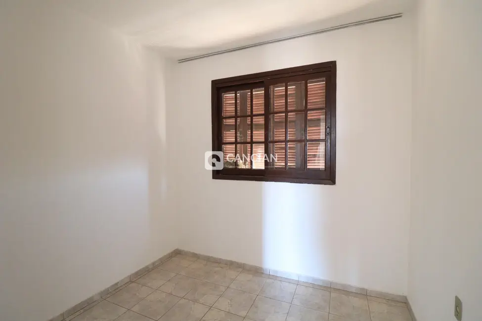 Apartamento com 3 quartos para alugar, 79m2 em Boi Morto, Santa Maria - RS - imagem 8 Foto 8 de Apartamento com 3 quartos para alugar, 79m2 em Boi Morto, Santa Maria - RS