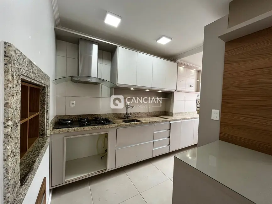 Foto 6 de Apartamento com 2 quartos à venda, 75m2 em Nossa Senhora das Dores, Santa Maria - RS