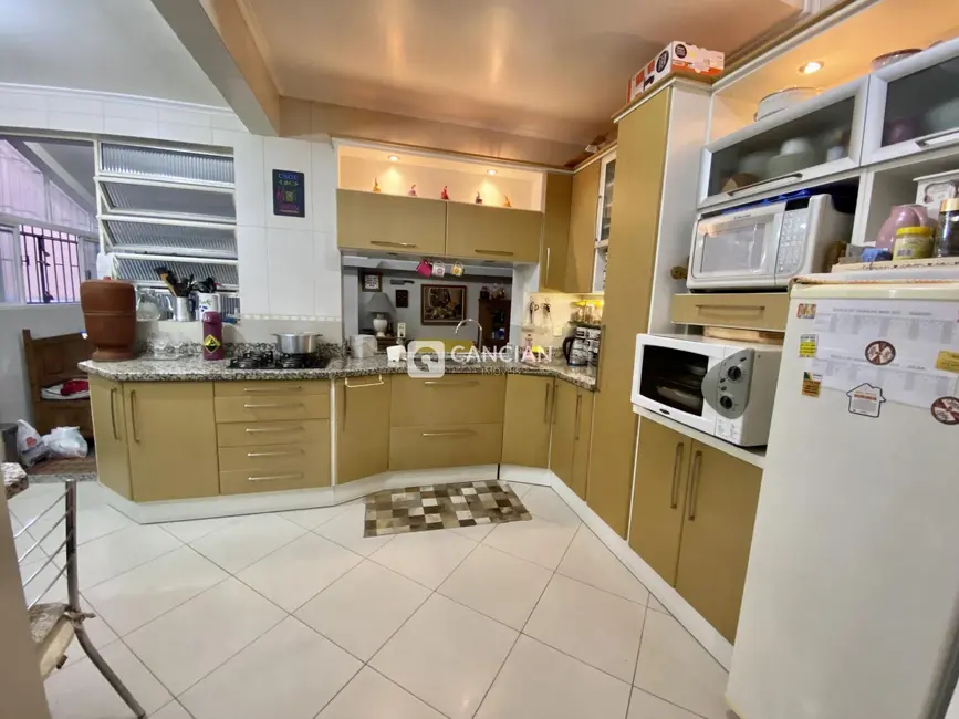 Foto 6 de Apartamento com 3 quartos à venda, 138m2 em Centro, Santa Maria - RS