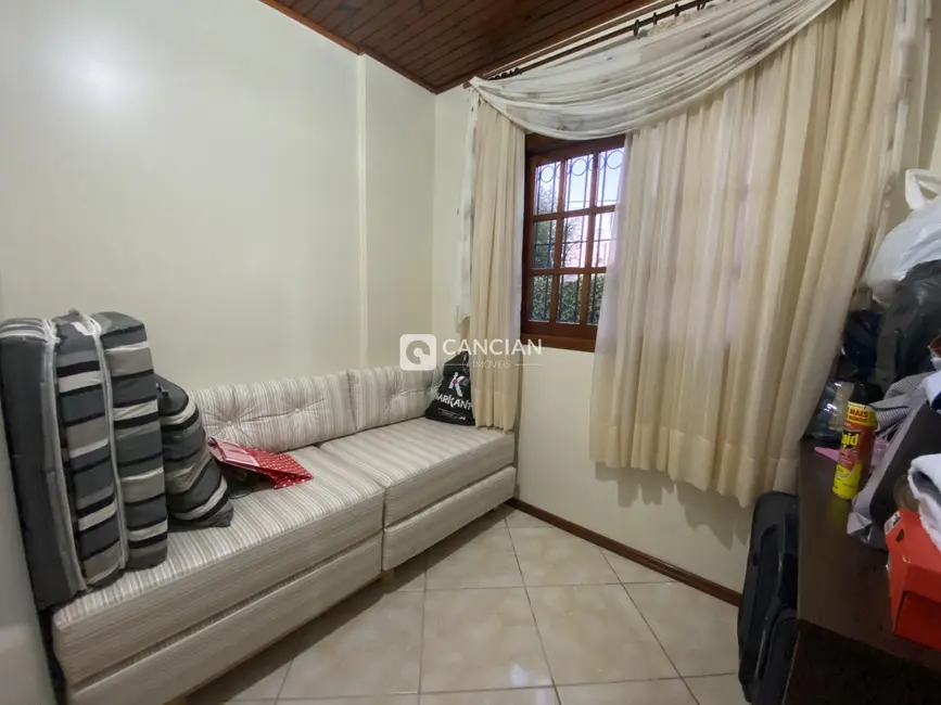 Casa com 4 quartos à venda, 180m2 em Pinheiro Machado, Santa Maria - RS - imagem 5 Foto 5 de Casa com 4 quartos à venda, 180m2 em Pinheiro Machado, Santa Maria - RS