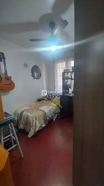 Foto 5 de Apartamento com 3 quartos à venda, 120m2 em Nossa Senhora Medianeira, Santa Maria - RS