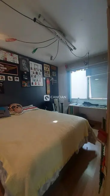 Foto 4 de Apartamento com 3 quartos à venda, 120m2 em Nossa Senhora Medianeira, Santa Maria - RS