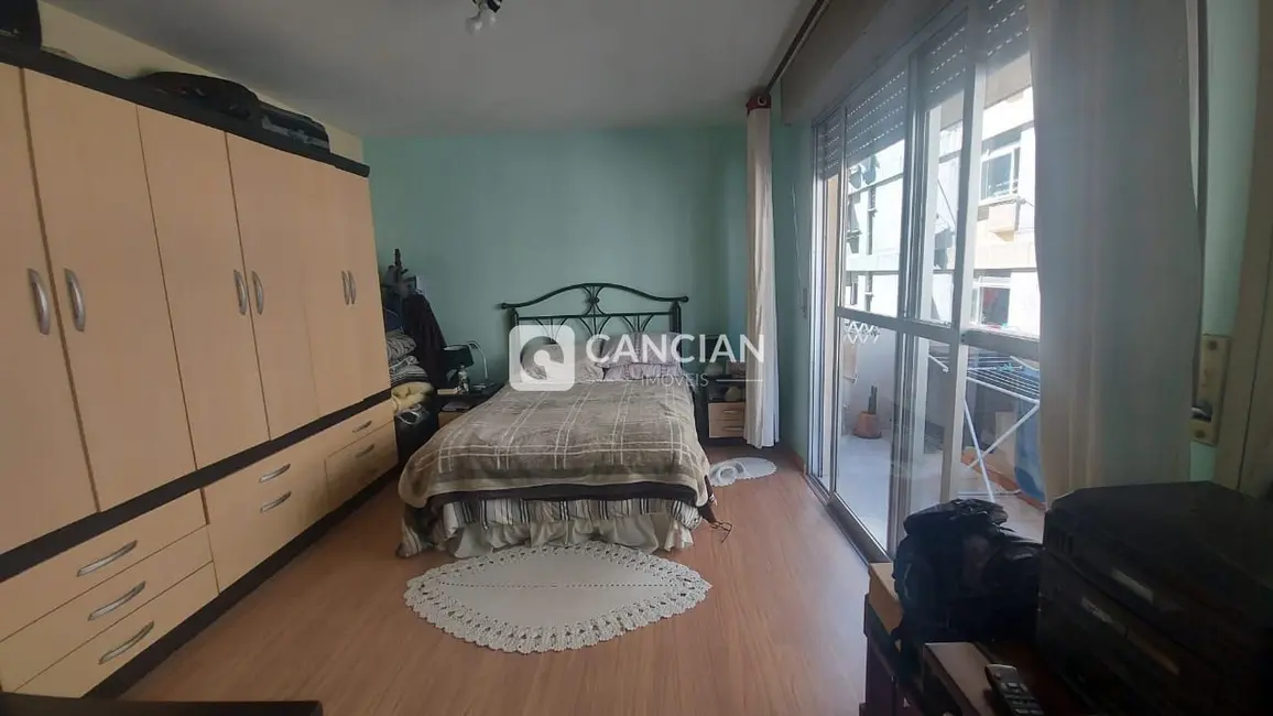 Foto 3 de Apartamento com 3 quartos à venda, 120m2 em Nossa Senhora Medianeira, Santa Maria - RS