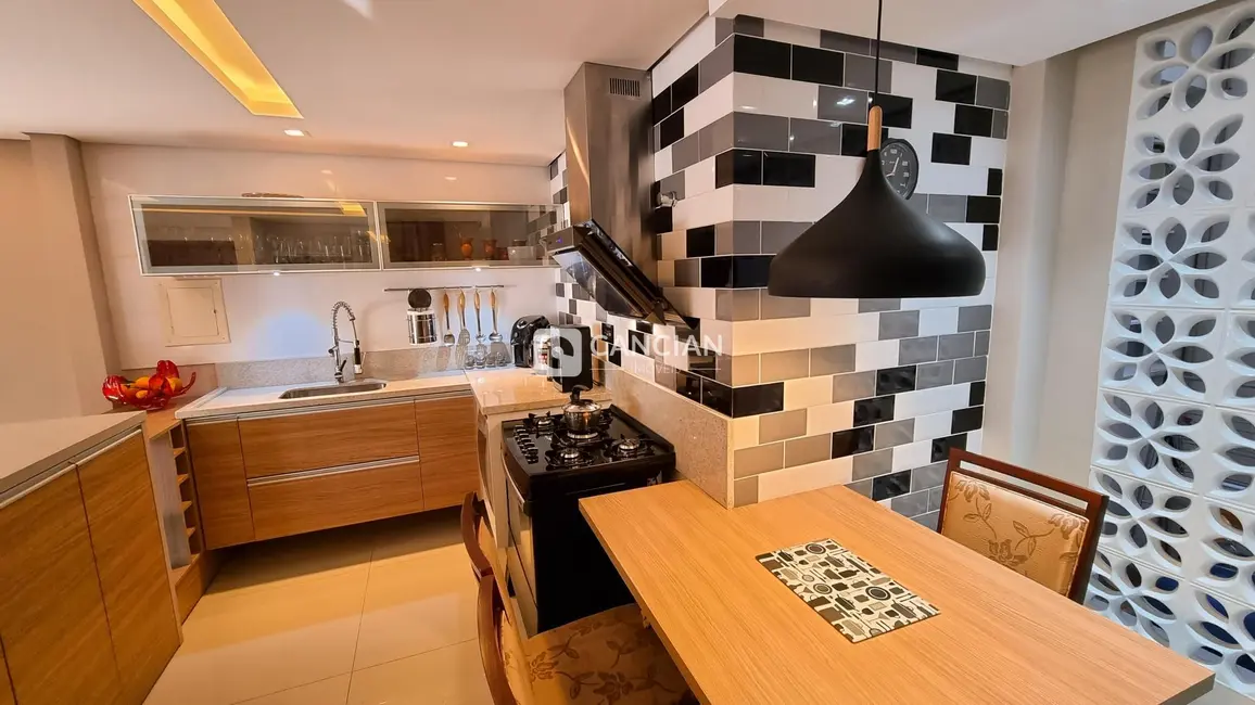 Foto 6 de Apartamento com 3 quartos à venda, 150m2 em Nossa Senhora de Fátima, Santa Maria - RS