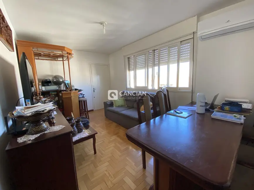 Foto 3 de Apartamento com 3 quartos à venda, 86m2 em Centro, Santa Maria - RS