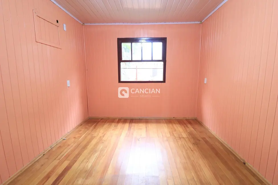 Casa com 3 quartos à venda, 92m2 em Patronato, Santa Maria - RS - imagem 4 Foto 4 de Casa com 3 quartos à venda, 92m2 em Patronato, Santa Maria - RS