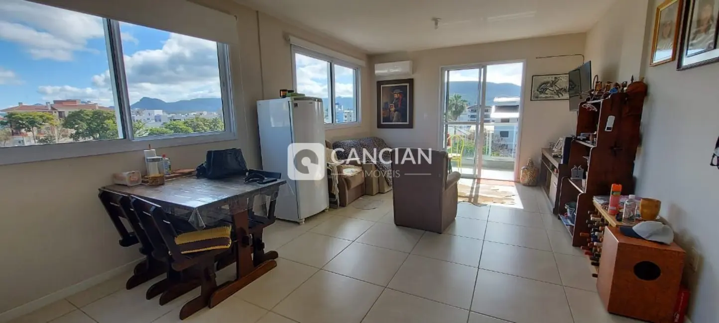 Foto 2 de Apartamento com 2 quartos à venda, 73m2 em Camobi, Santa Maria - RS