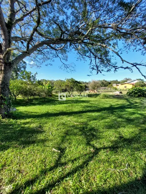 Foto 2 de Terreno / Lote à venda, 3750m2 em Santa Maria - RS