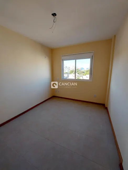 Foto 8 de Apartamento com 1 quarto à venda, 38m2 em Nossa Senhora de Fátima, Santa Maria - RS