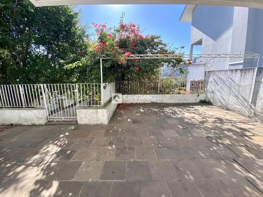 Foto 5 de Casa com 4 quartos à venda, 221m2 em Km 3, Santa Maria - RS