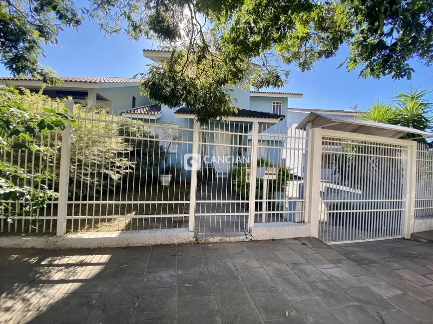 Foto 1 de Casa com 4 quartos à venda, 221m2 em Km 3, Santa Maria - RS