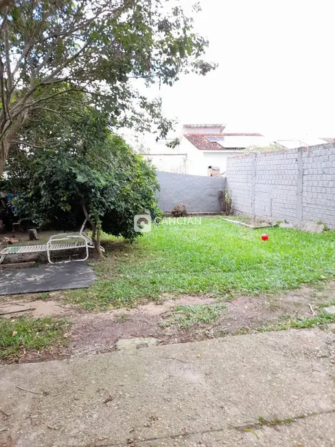 Foto 3 de Terreno / Lote com 3 quartos à venda, 300m2 em São José, Santa Maria - RS