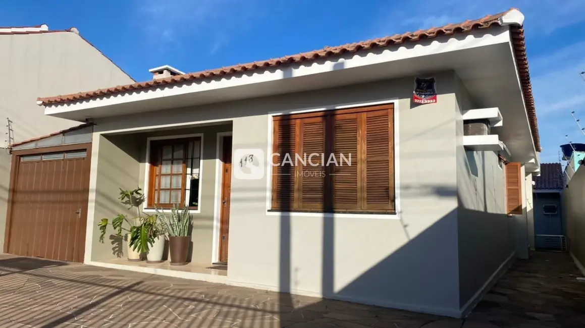 Foto 2 de Casa com 3 quartos à venda, 202m2 em Nossa Senhora do Rosário, Santa Maria - RS