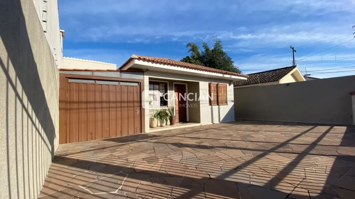 Casa com 3 quartos à venda, 202m2 em Nossa Senhora do Rosário, Santa Maria - RS - imagem 4 Foto 4 de Casa com 3 quartos à venda, 202m2 em Nossa Senhora do Rosário, Santa Maria - RS