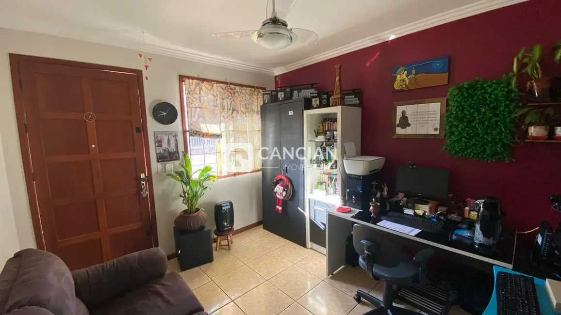 Casa com 3 quartos à venda, 202m2 em Nossa Senhora do Rosário, Santa Maria - RS - imagem 5 Foto 5 de Casa com 3 quartos à venda, 202m2 em Nossa Senhora do Rosário, Santa Maria - RS