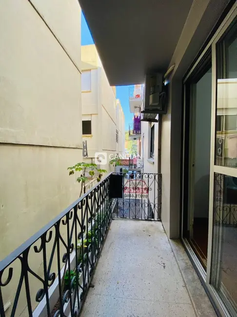 Foto 2 de Apartamento com 2 quartos à venda, 67m2 em Centro, Santa Maria - RS