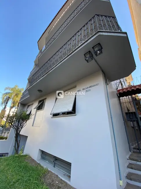 Foto 1 de Apartamento com 2 quartos à venda, 67m2 em Centro, Santa Maria - RS
