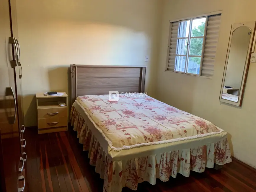 Casa com 4 quartos à venda, 220m2 em Chácara das Flores, Santa Maria - RS - imagem 5 Foto 5 de Casa com 4 quartos à venda, 220m2 em Chácara das Flores, Santa Maria - RS
