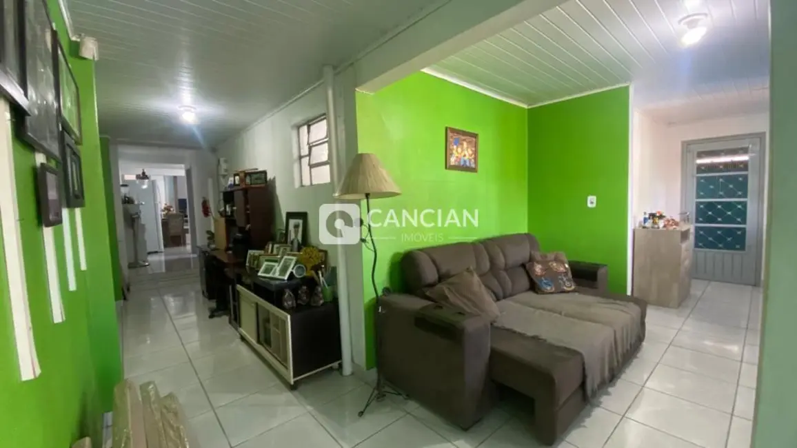 Casa com 4 quartos à venda, 130m2 em Juscelino Kubitschek, Santa Maria - RS - imagem 4 Foto 4 de Casa com 4 quartos à venda, 130m2 em Juscelino Kubitschek, Santa Maria - RS